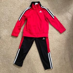 Boys 4T tracksuit, EUC.